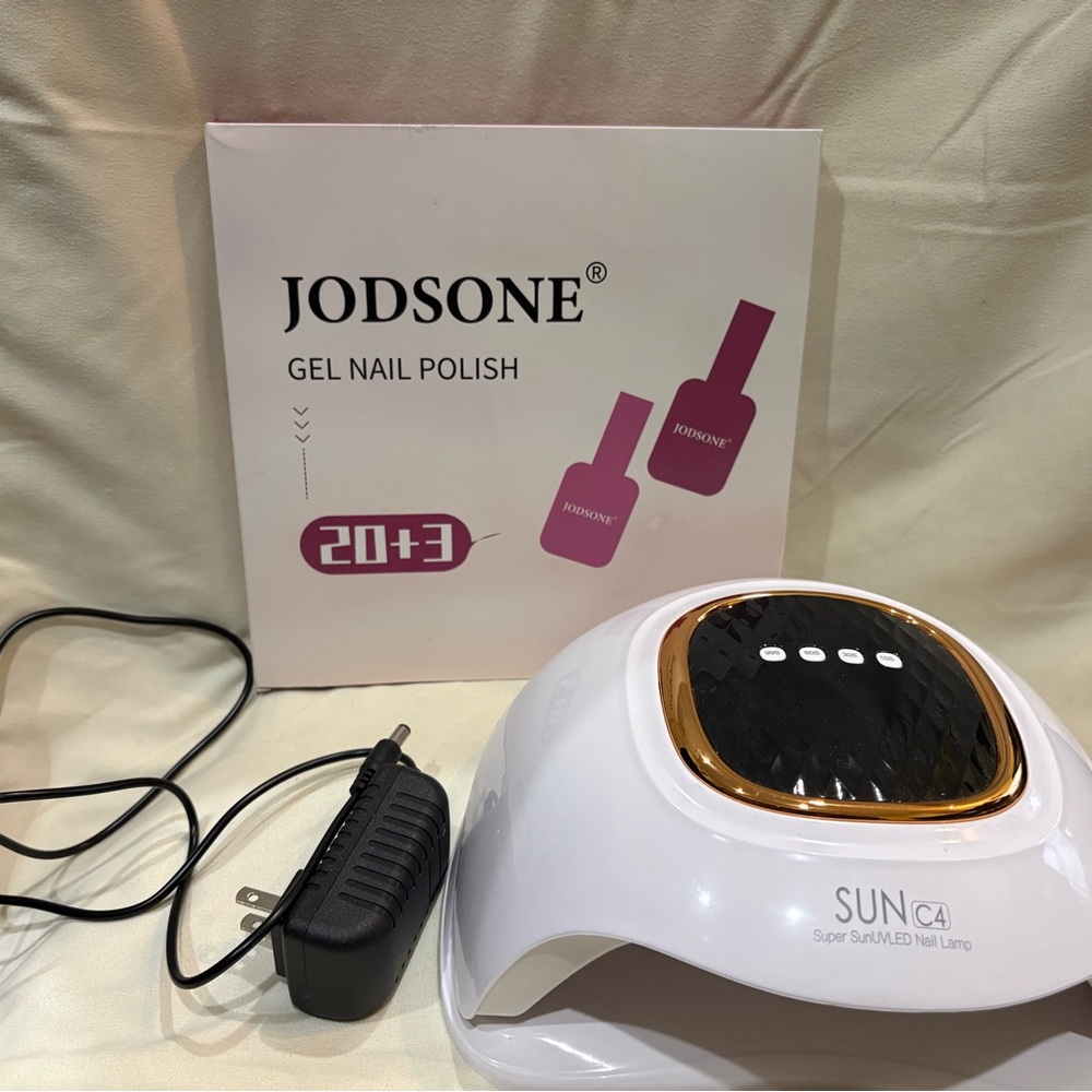 White LED Nail Lamp with Gel Nail Polish